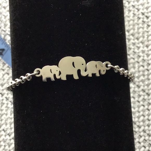 Elephant Bracelet - Picture 7 of 8